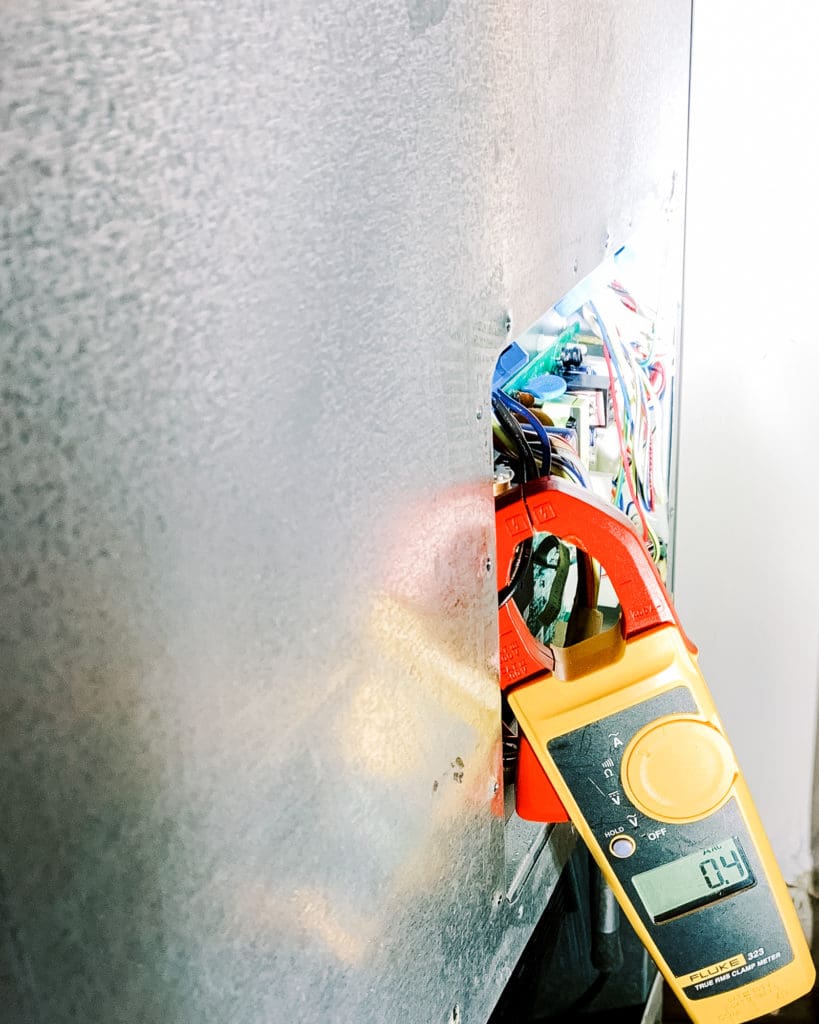 refrigerator repair amp testing with fluke meter - 0.4amps on display
